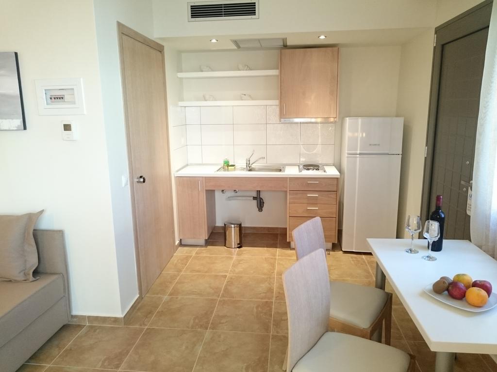 Artemis Plaza 3*